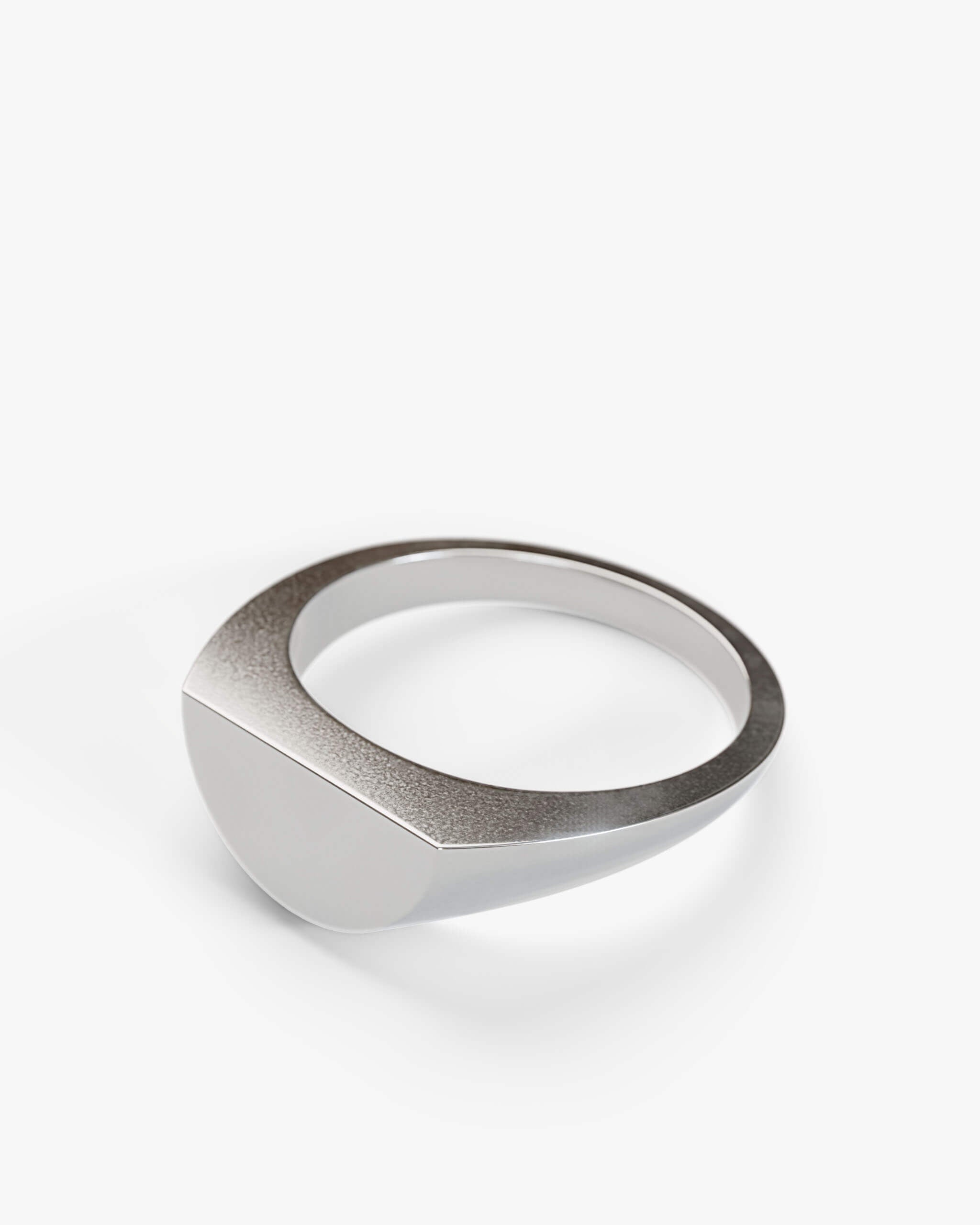Half Signet Ring | 1607R011010L