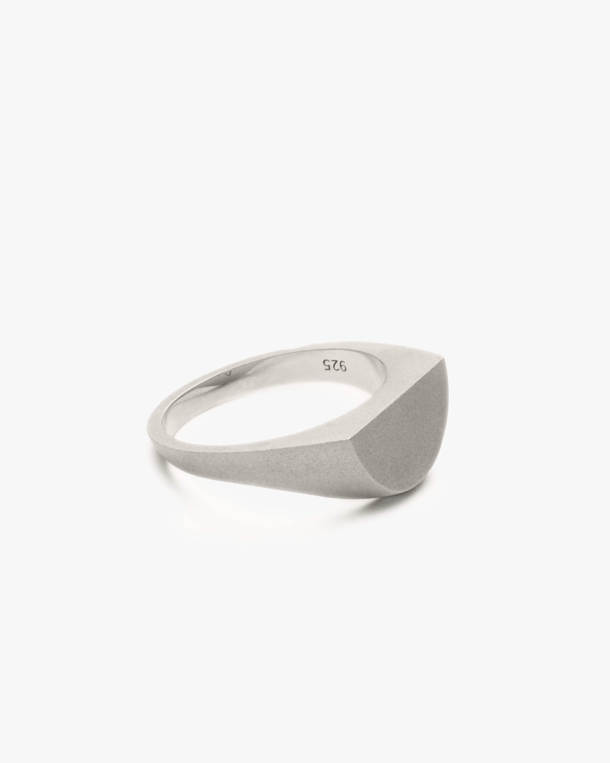 Half Signet Ring Mat | 1607R011010S