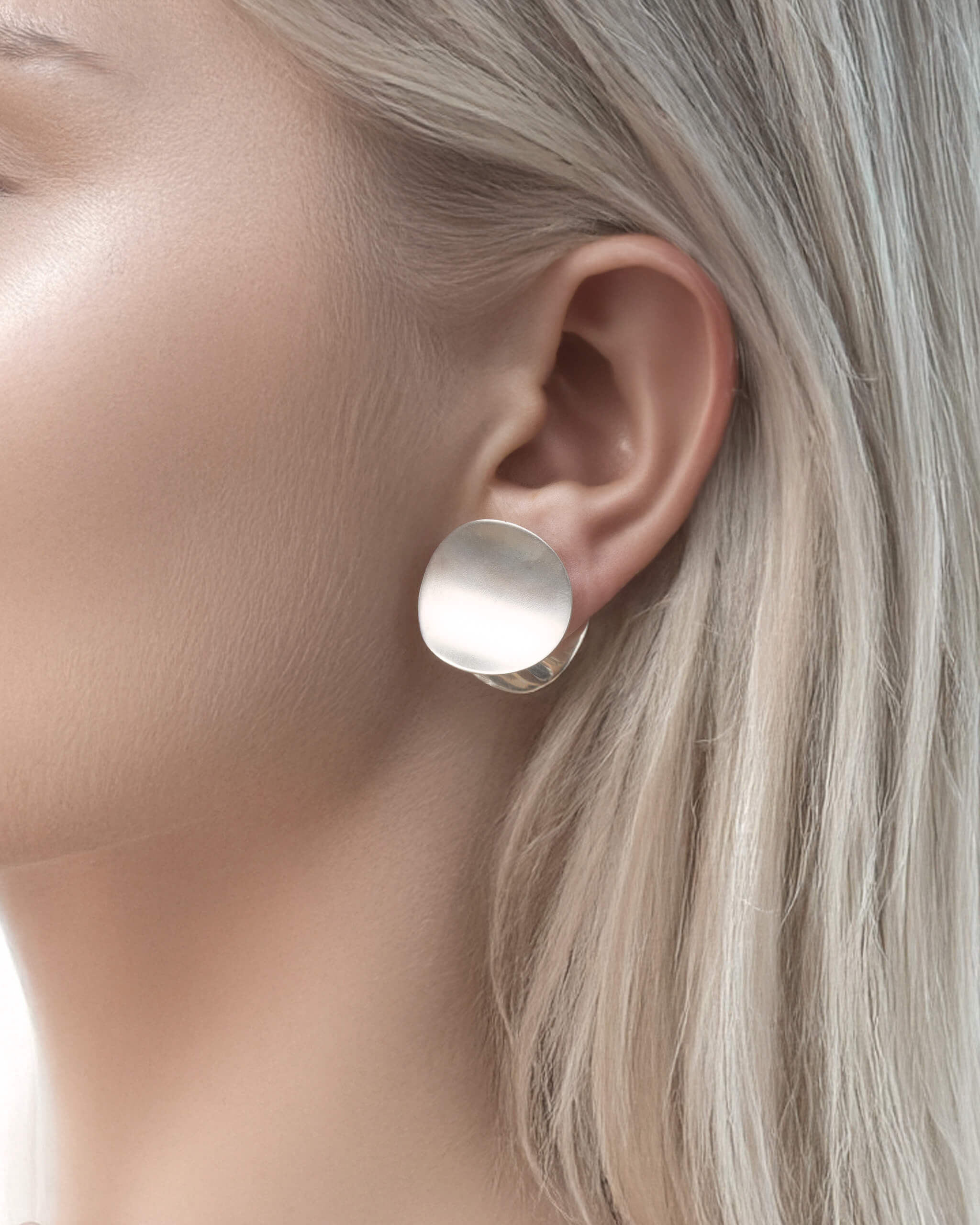 Curve Stud Earring L Mat | 1801E051010S_1801E071010