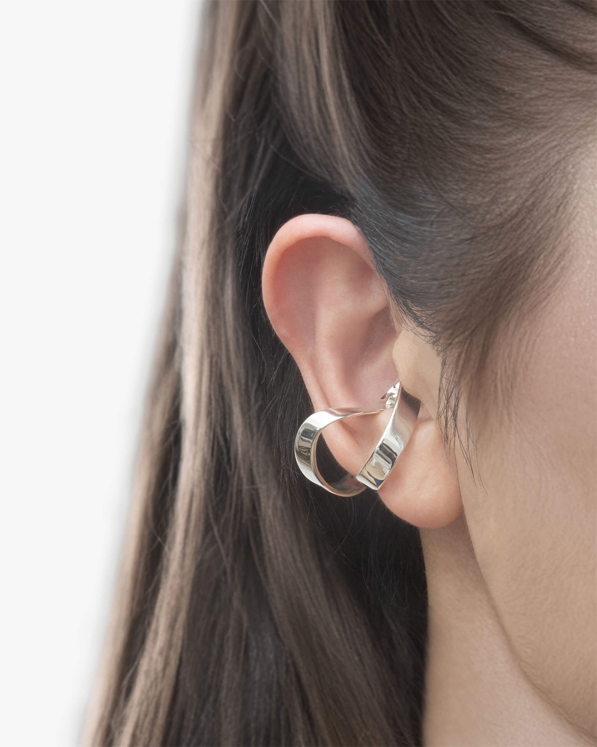 Ribbon Ear Cuff  | 2401C021010