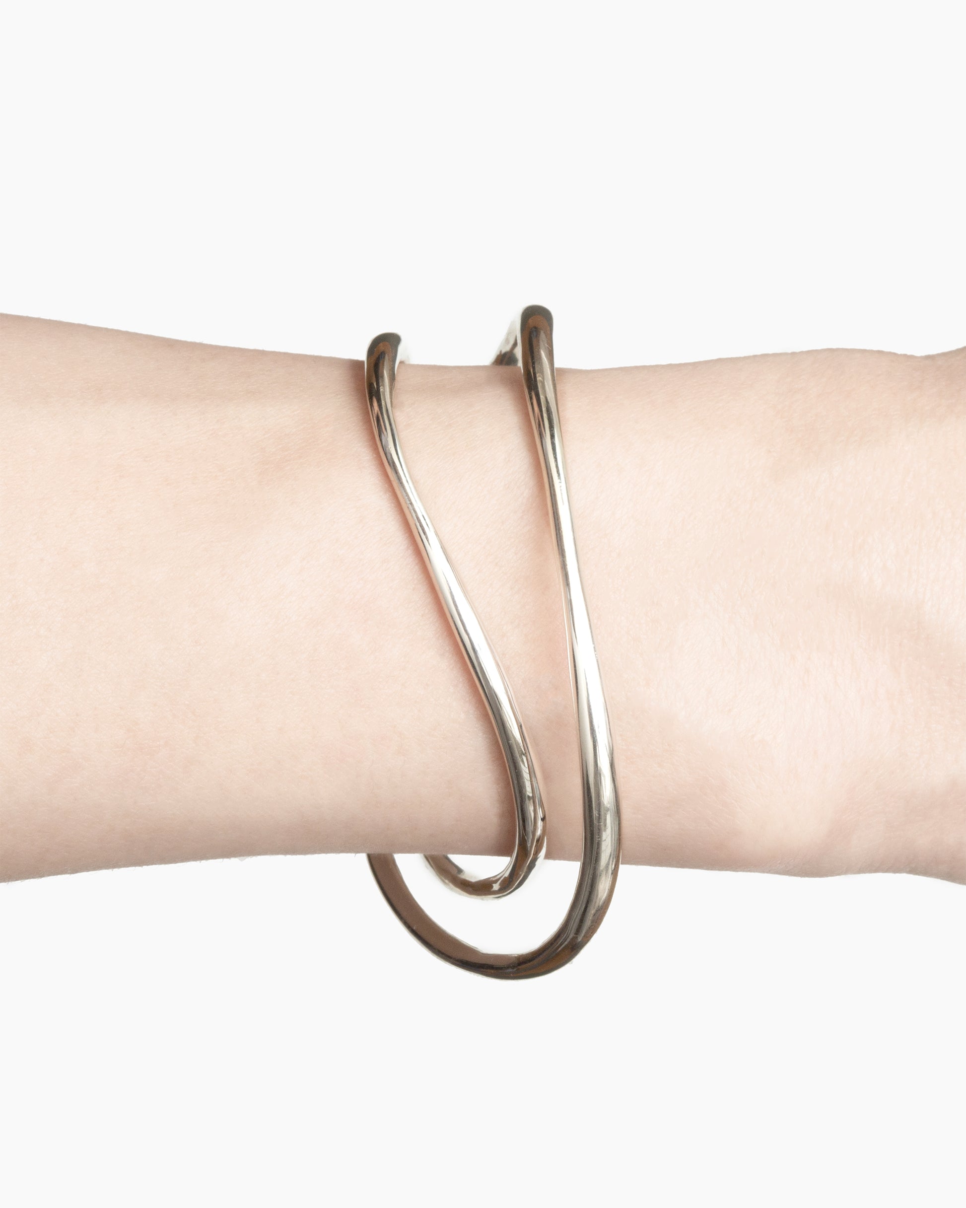 Double Curve Bangle | 1602B211010