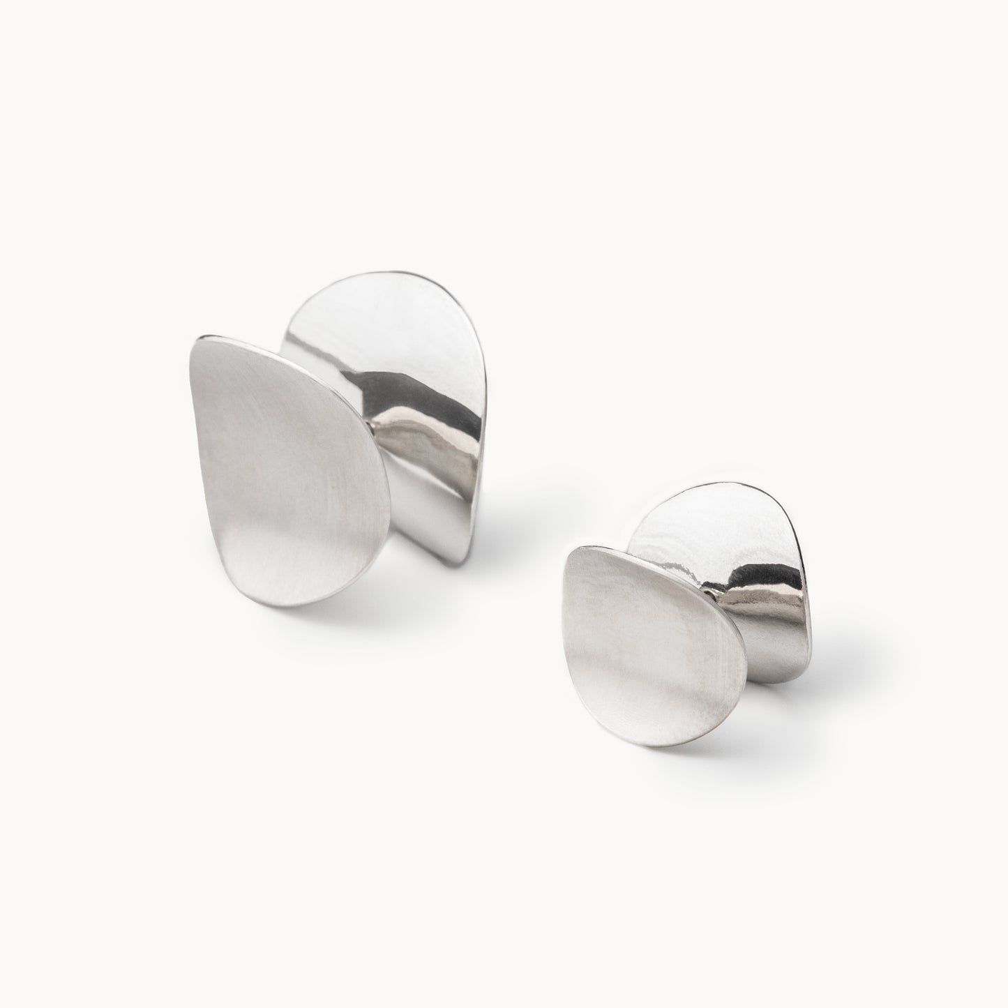 Curve Stud Earring L | 1801E051010S_1801E071010