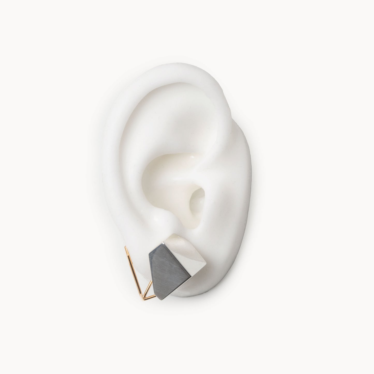 【NEW】Bicolor CUBE Earring | 2302E021212