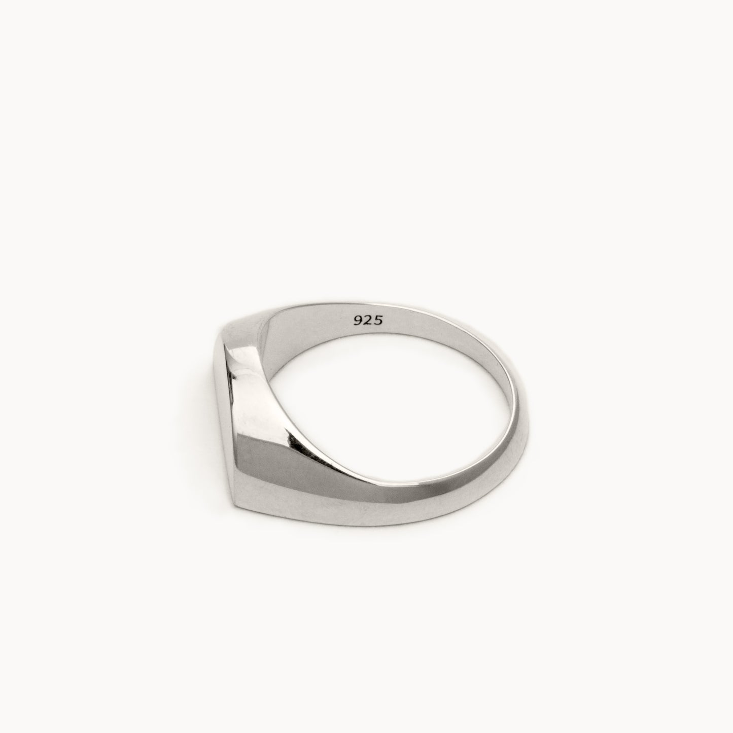 Half Signet Ring | 1607R011010L