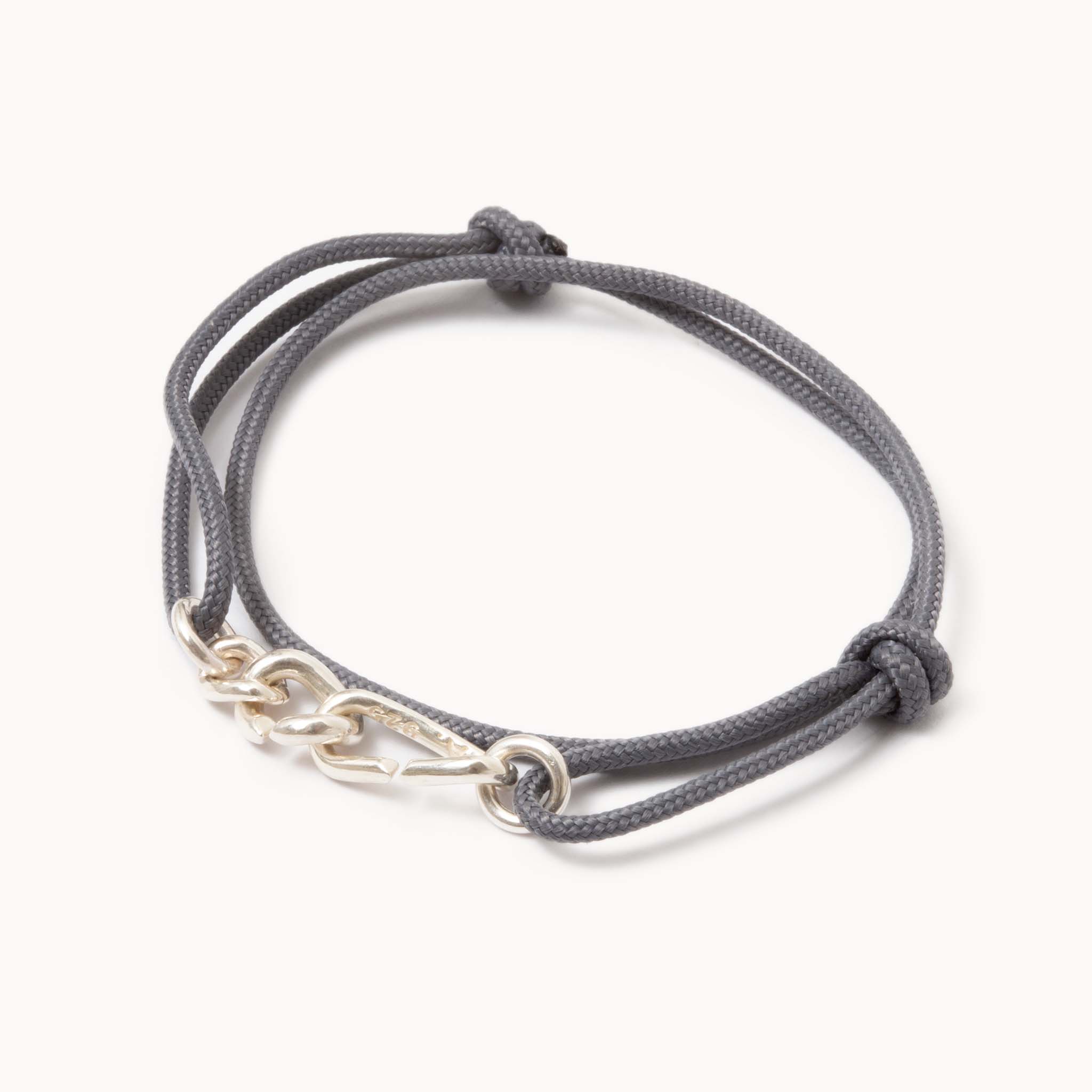 Cord Bracelet | 1802B111010 コードブレスレット/マスクコード｜ジュエリーブランド アロム公式オンラインストア –  AROM. | アロム 公式 オンラインストア